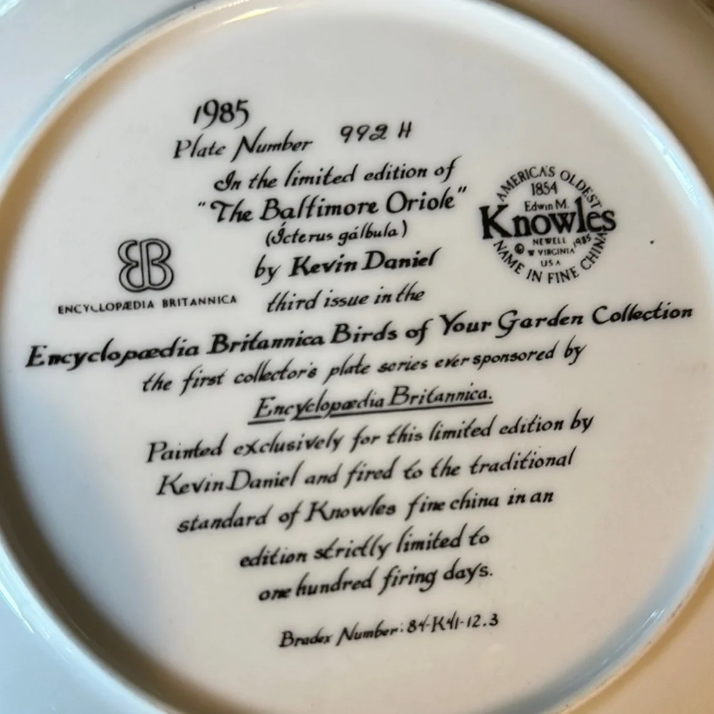 Knowles Limited Edition Vintage Baltimore Oriole Plate - Picture 2 of 3
